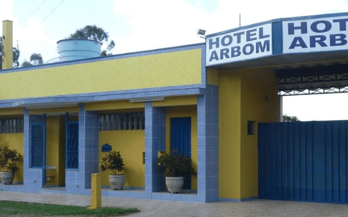 HOTEL ARBOM